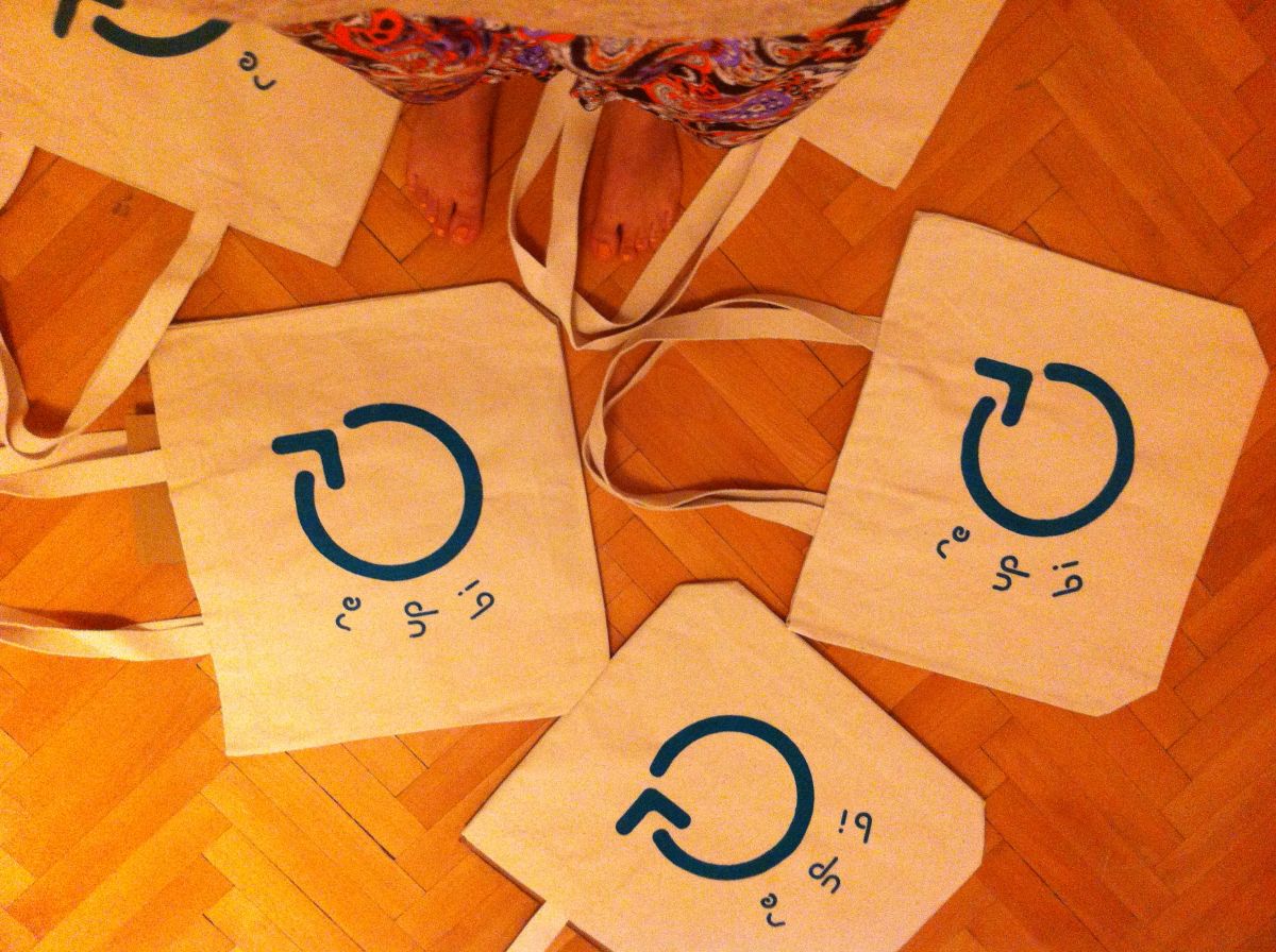 Blog-Recycle-Upcycle-Bicycle-Bags-Silkscreen-Printing-Result-Hamide-Design-Studio Re-Up-Bi-Cycle bags drying after silkscreen printing
