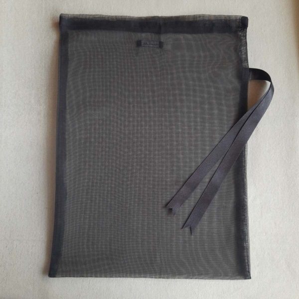 Front of large reusable tulle sac in black for shopping groceries