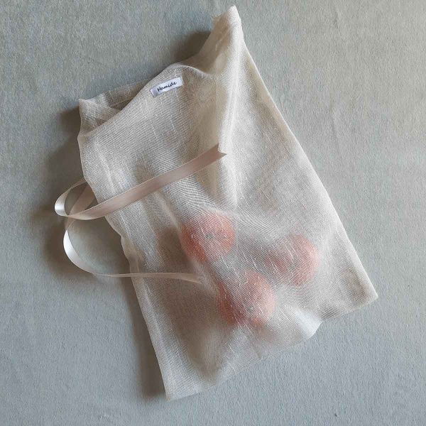 Large reusable tulle sac in cream for shopping groceries