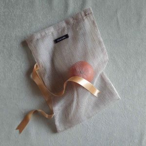 Medium reusable tulle sac in brown for shopping groceries