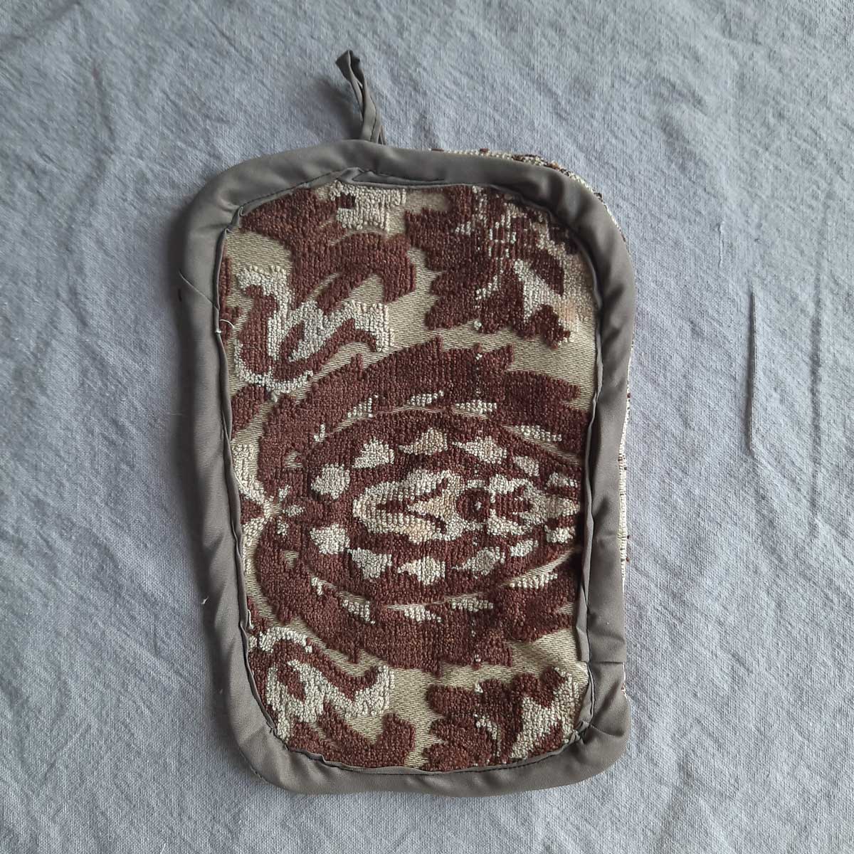 10thHamideDays-Leftovers-Potholders-1-Hamide-Design-Studio A potholder from leftover materials